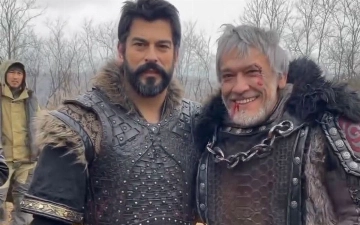 Бурак Озчивит передал привет своим фанатам из Узбекистана