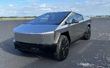 Илон Маск анонсировал спецверсии Tesla Cybertruck для Китая и Европы