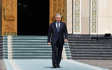 Шавкат Мирзиёев отбыл в Азербайджан с госвизитом