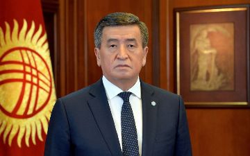 Президент Кыргызстана подписал указ об отставке правительства и премьер-министра