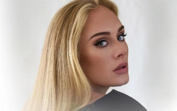 Адель собирается выпускать свой бренд нижнего белья