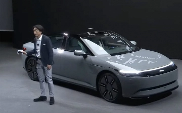 Sony на презентации своего первого автомобиля вывела его при помощи геймпада PlayStation 5