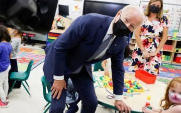 Байден пришел в детский сад после того, как контактировал  с зараженными коронавирусом