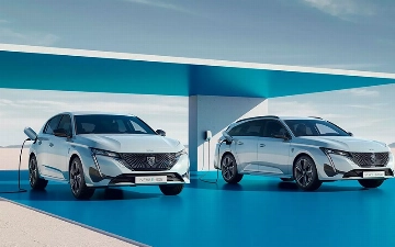 Peugeot 308 превратили в электромобиль