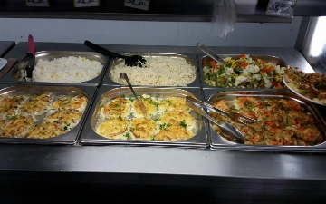 В одном из ташкентских заведений посетителей кормили объедками 