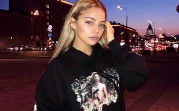 Недавно родившая экс-солистка Serebro, показала свои образы во время беременности - фото