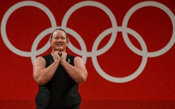 Спортсменка-трансгендер — последняя в турнире по тяжёлой атлетике на Олимпиаде