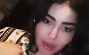 «Жизнь моя, я живу так, как я хочу», — объявившая себя «второй женой замминистра» выступила с обращением и поблагодарила за раскручивание в соцсетях