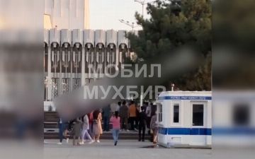 ГУВД прокомментировало массовую потасовку у дворца «Истиклол» в Ташкенте 
