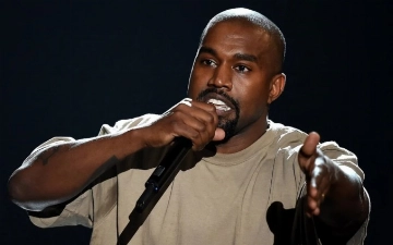 Канье Уэст призвал евреев простить Гитлера – фото