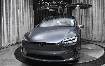 Арабские олигархи установили на Tesla номер, который дороже автомобиля в 120 раз