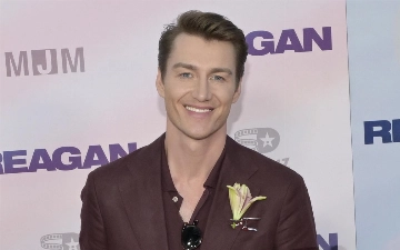 Алексей Воробьев извинился за высказывание о девушках и макияже