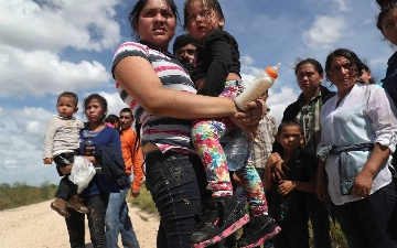 WP: США просили Украину принять депортированных мигрантов