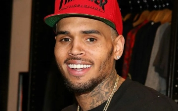 Криса Брауна освободили под залог после обвинения в нападении в Лондоне