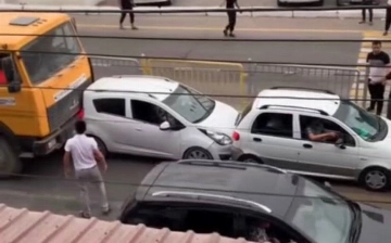 В Ташобласти грузовик спровоцировал ДТП с шестью автомобилями (видео)