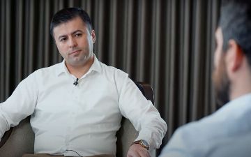 Абдулла Азизов назвал топ-3 сильных госчиновника 