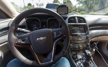 Что вы делаете, когда бьет руль в машине? А мы рассказываем, что нужно делать в этой ситуации