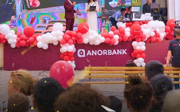 Подарки за оценки: ANORBANK совместно с Emaktab подвел итоги второго этапа грандиозного спецпроекта