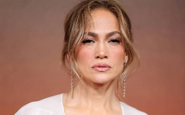 «Я убита горем»: Дженнифер Лопес отменила летний тур