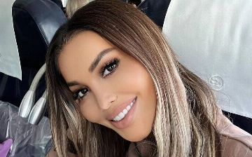 Певица Райхон попробовала популярный TikTok-фильтр Aged