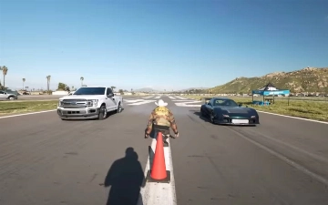 В дрэге свели 1000-сильную Mazda RX-7 и Ford F-150