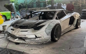 Тюнеры превратили Toyota Crown в Lamborghini Aventador