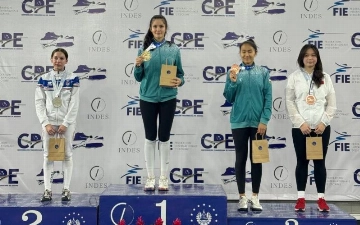 Шпажистка Дилназ Мурзатаева завоевала «золото» на этапе Кубка мира