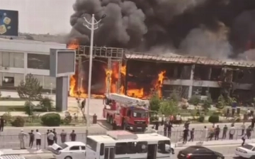 В Джизаке произошел крупный пожар в чайхане