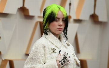 Билли Айлиш появилась в новом образе и шокировала поклонников 
