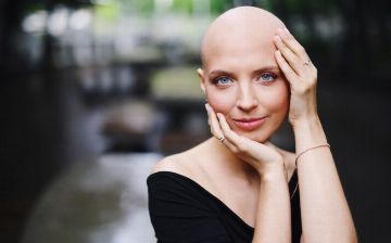 Женщина приняла неизлечимую болезнь за стресс после смерти матери