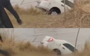 В Бухарской области «Кобальт» «поплавал» в канале – видео