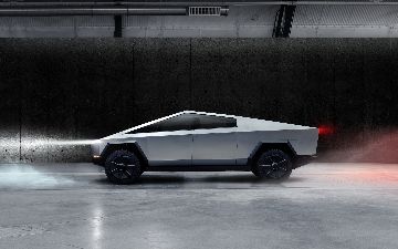 Почему Tesla Cybertruck не вышел спустя два года после премьеры?