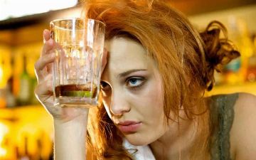 Врач рассказал о быстром способе избавления от похмелья