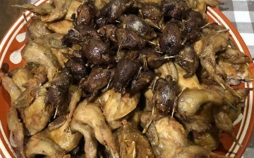 В Фергане открылось кафе, в котором готовят воробьев