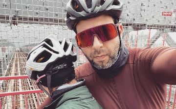 Иван Ургант с женой и приемной дочерью отдыхают в Нью-Йорке - фото