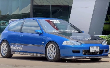 Тюнер превратил Honda Civic в электромобиль