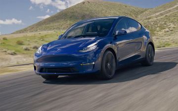 Tesla снова подняла цены