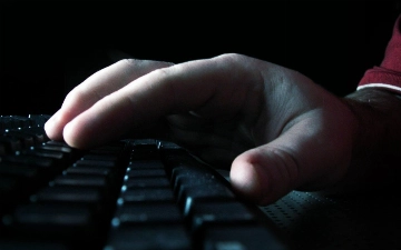 Обзванивают и угрожают: узбекистанцев предупредили о новой мошеннической схеме