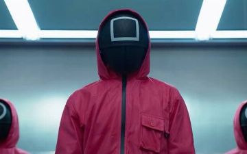 «Игра в кальмара»: Нашумевший корейский сериал возглавил рейтинг популярности на Netflix — видео