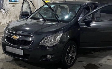 Узбекистанец просит за свой Chevrolet Cobalt рекордные деньги