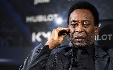 Пеле перенес операцию по удалению опухоли