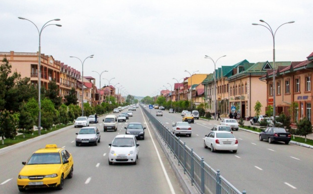 Андижанец купил номер A 001 A за рекордную сумму