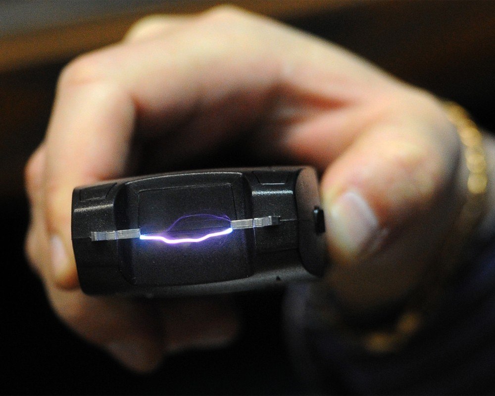 У сотрудников ташкентского ГУВД появятся электрошокеры